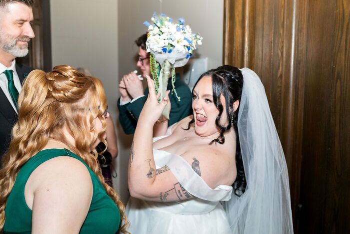 82 Funny Wedding Photos That Are Actually Iconic