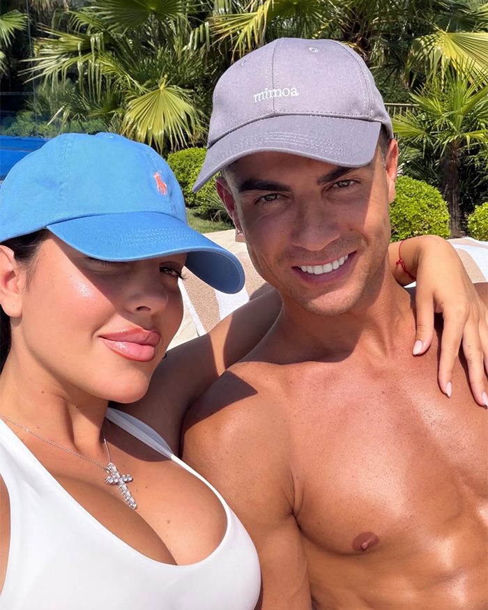 Georgina Rodriguez Hits Back At Body-Shamers After Her Yacht Photos Spark Cruel Comments Georgina Rodriguez Hits Back At Body-Shamers After Her Yacht Photos Spark Cruel Comments