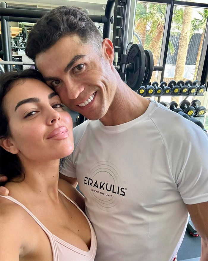 Georgina Rodriguez Hits Back At Body-Shamers After Her Yacht Photos Spark Cruel Comments Georgina Rodriguez Hits Back At Body-Shamers After Her Yacht Photos Spark Cruel Comments