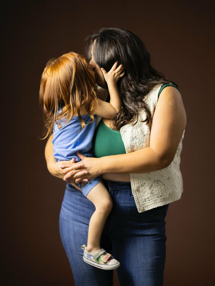 Photographer Turns His Global Portrait Project Into A Beautiful Book Celebrating Natural Redheads (30 New Pics) Photographer Turns His Global Portrait Project Into A Beautiful Book Celebrating Natural Redheads (30 New Pics)
