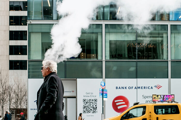 47 Images From The Edge Street Photography Awards That Turn Ordinary Scenes Into Art And Comedy 47 Images From The Edge Street Photography Awards That Turn Ordinary Scenes Into Art And Comedy