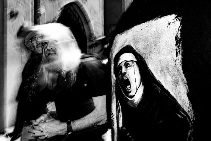 47 Images From The Edge Street Photography Awards That Turn Ordinary Scenes Into Art And Comedy 47 Images From The Edge Street Photography Awards That Turn Ordinary Scenes Into Art And Comedy
