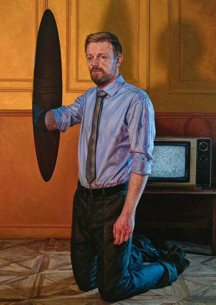 23 Hyperrealist Paintings By Ian Cumberland Packed With Surreal Details And Hidden Meaning 23 Hyperrealist Paintings By Ian Cumberland Packed With Surreal Details And Hidden Meaning