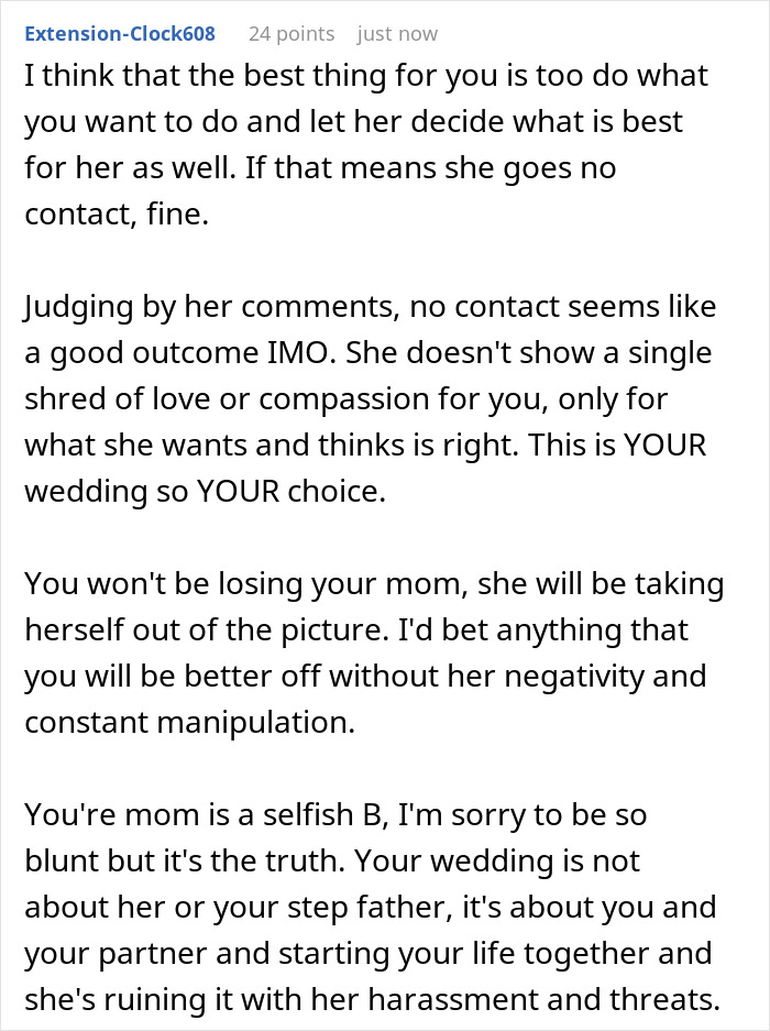 Bride Says Neither Her Dad Nor Stepdad Should Walk Her Down The Aisle, Mom Calls It Disrespectful Bride Says Neither Her Dad Nor Stepdad Should Walk Her Down The Aisle, Mom Calls It Disrespectful