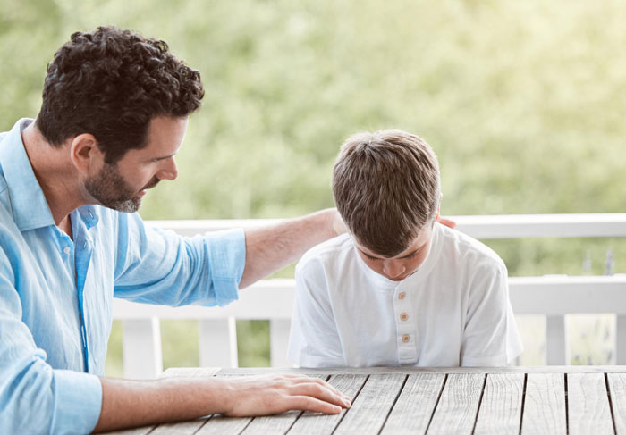 Stepson Keeps Bullying Woman’s 5YO, Dad Calls It “Boys Being Boys”, She Kicks Them Both Out Stepson Keeps Bullying Woman’s 5YO, Dad Calls It “Boys Being Boys”, She Kicks Them Both Out