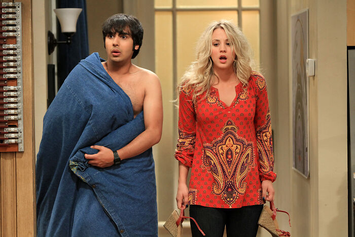 ‘The Big Bang Theory’ Breaks Silence On Kaley Cuoco Hookup As Producers Tried To Erase “Creepy” Scene Amid Backstage Meltdown ‘The Big Bang Theory’ Breaks Silence On Kaley Cuoco Hookup As Producers Tried To Erase “Creepy” Scene Amid Backstage Meltdown