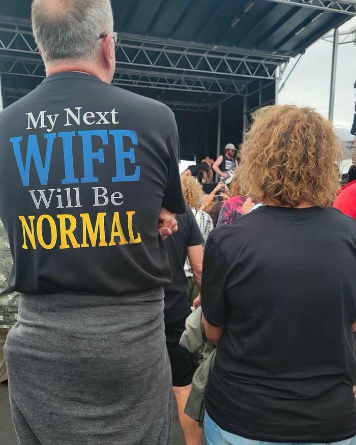 “I Have Mental Illinois”: 64 Iconic Shirts People Wore In Public That Absolutely Went Hard (New Pics) “I Have Mental Illinois”: 64 Iconic Shirts People Wore In Public That Absolutely Went Hard (New Pics)