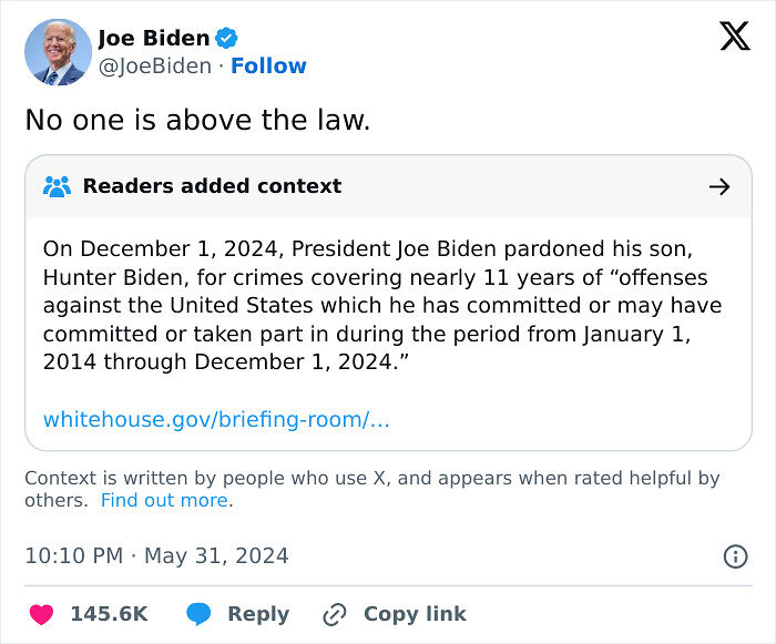 “The Guy Who Is Saving The World”: 83 Things That Aged So Poorly, People Just Cringe At Them Now “The Guy Who Is Saving The World”: 83 Things That Aged So Poorly, People Just Cringe At Them Now