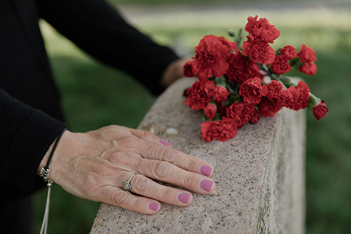 56 Heartbreaking Deaths People Say They’ll Never Get Over