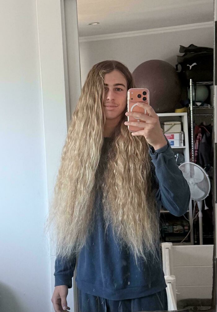62 Long-Haired Guys Who Totally Nailed The Look (New Pics) 62 Long-Haired Guys Who Totally Nailed The Look (New Pics)