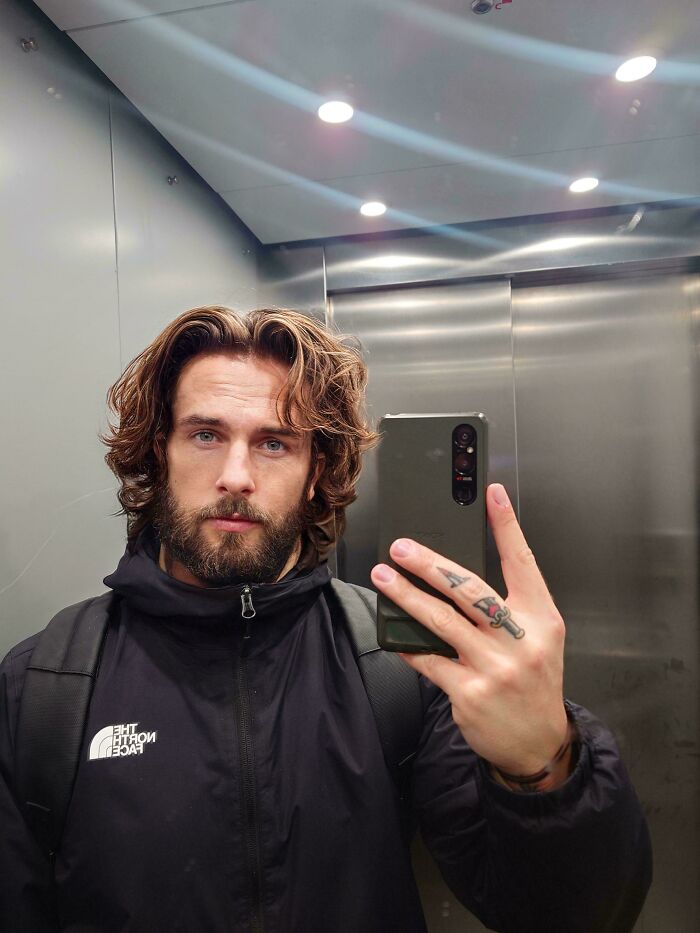 62 Long-Haired Guys Who Totally Nailed The Look (New Pics) 62 Long-Haired Guys Who Totally Nailed The Look (New Pics)