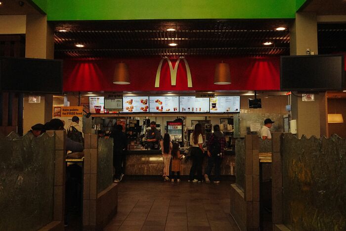 42 Crazy Things Customers Said At A Drive-Through That They Didn&rsquo;t Think The Employee Could Hear