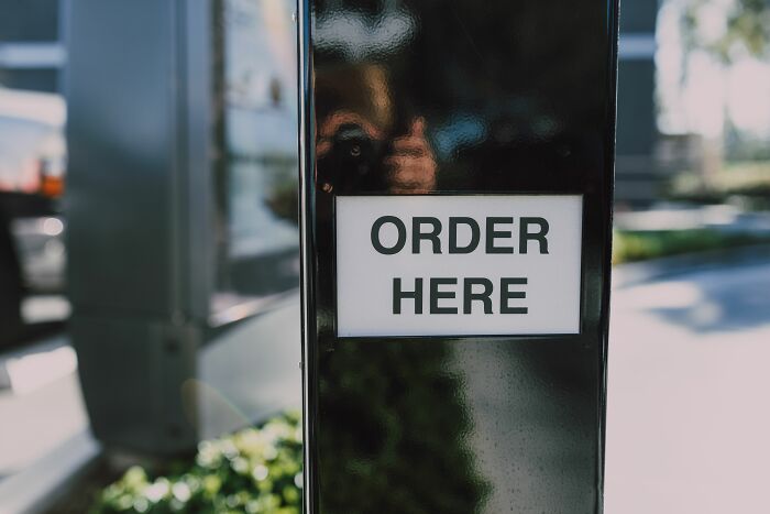 42 Crazy Things Customers Said At A Drive-Through That They Didn&rsquo;t Think The Employee Could Hear