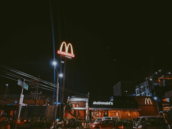 42 Crazy Things Customers Said At A Drive-Through That They Didn&rsquo;t Think The Employee Could Hear