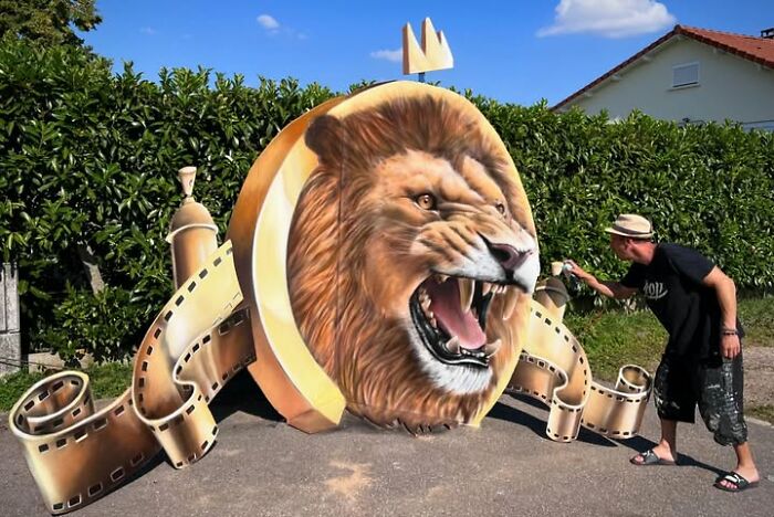 This French Artist Turns Ordinary Walls Into Mind-Bending 3D Illusions (28 New Pics) This French Artist Turns Ordinary Walls Into Mind-Bending 3D Illusions (28 New Pics)