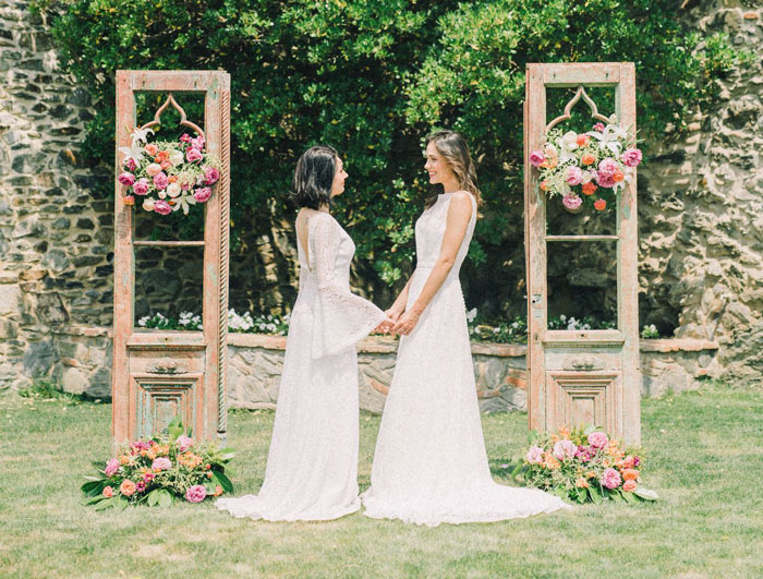 Mom Exposes Herself As A Homophobe After Trying To Take Over Daughter’s Wedding Mom Exposes Herself As A Homophobe After Trying To Take Over Daughter’s Wedding