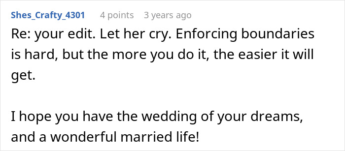Mom Exposes Herself As A Homophobe After Trying To Take Over Daughter’s Wedding Mom Exposes Herself As A Homophobe After Trying To Take Over Daughter’s Wedding