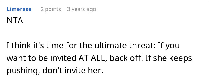 Mom Exposes Herself As A Homophobe After Trying To Take Over Daughter’s Wedding Mom Exposes Herself As A Homophobe After Trying To Take Over Daughter’s Wedding