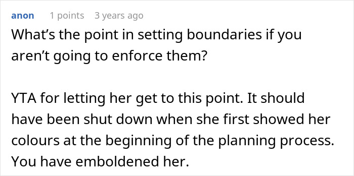 Mom Exposes Herself As A Homophobe After Trying To Take Over Daughter’s Wedding Mom Exposes Herself As A Homophobe After Trying To Take Over Daughter’s Wedding