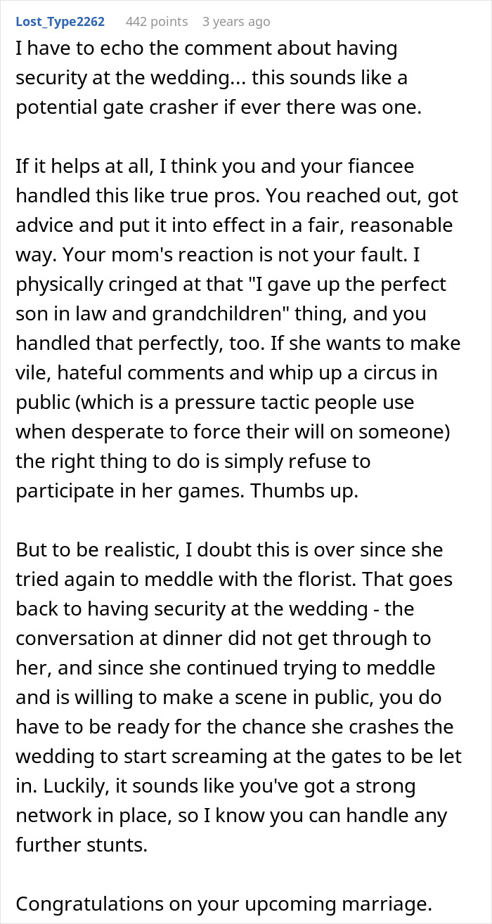 Mom Exposes Herself As A Homophobe After Trying To Take Over Daughter’s Wedding Mom Exposes Herself As A Homophobe After Trying To Take Over Daughter’s Wedding
