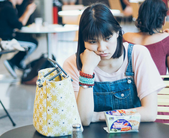 American Mom Compares “Next-Level” Kid’s School Lunch In France to USA, Experts Weigh In American Mom Compares “Next-Level” Kid’s School Lunch In France to USA, Experts Weigh In