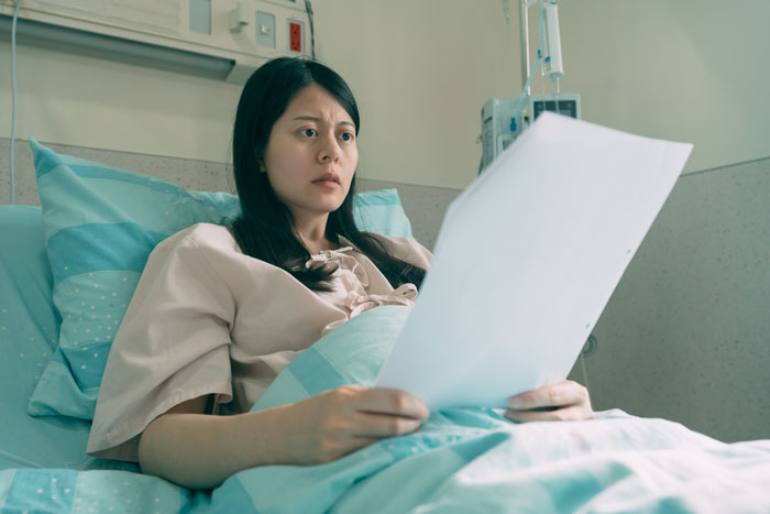 Woman Donates Kidney To Sick Mom, Then Pays A Costly Price No One Warned Her About Woman Donates Kidney To Sick Mom, Then Pays A Costly Price No One Warned Her About