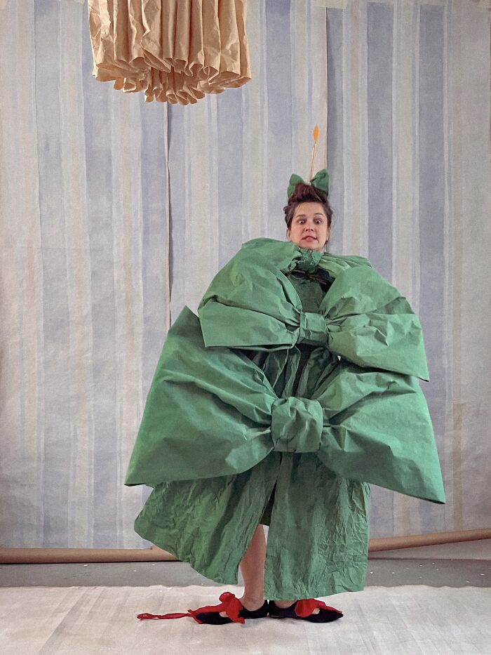 22 Surreal Paper Creations By This Artist That Blur The Line Between Fashion, Sculpture, And Photography 22 Surreal Paper Creations By This Artist That Blur The Line Between Fashion, Sculpture, And Photography