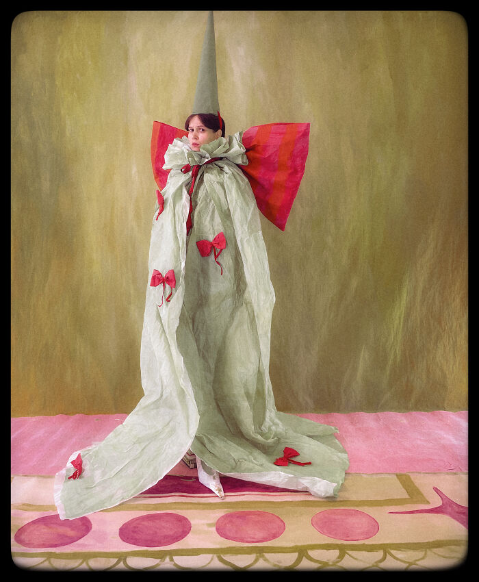 22 Surreal Paper Creations By This Artist That Blur The Line Between Fashion, Sculpture, And Photography 22 Surreal Paper Creations By This Artist That Blur The Line Between Fashion, Sculpture, And Photography