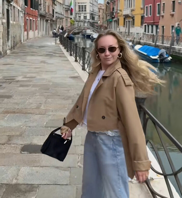 Influencer Tries To Call Out Venetians For Their Reaction To Her Filming But Gets Savagely Roasted Instead Influencer Tries To Call Out Venetians For Their Reaction To Her Filming But Gets Savagely Roasted Instead