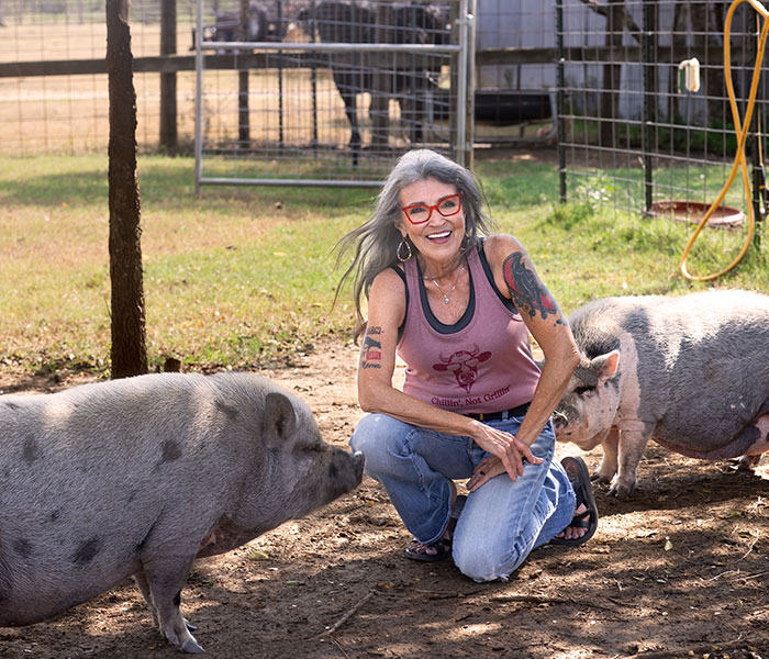 Vegan Wife Of Cattle Rancher Fights Husband To Turn His Farm Into A Sanctuary: “Those Cows Became Family” Vegan Wife Of Cattle Rancher Fights Husband To Turn His Farm Into A Sanctuary: “Those Cows Became Family”