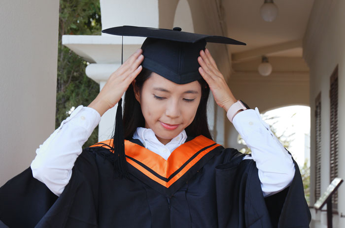 Dad Invites Ex To Daughter’s Surprise Graduation BBQ, She Blames Teen For Leaving Her Out Instead Dad Invites Ex To Daughter’s Surprise Graduation BBQ, She Blames Teen For Leaving Her Out Instead