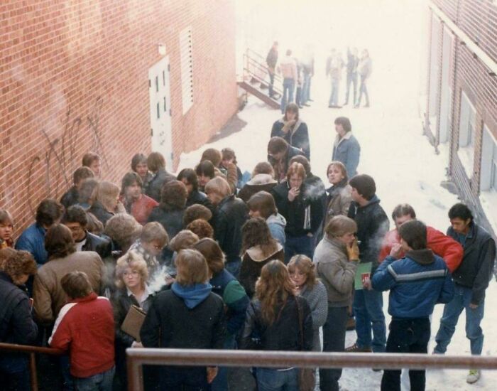75 Things You Probably Remember From School That Kids Today Will Never Experience (New Pics) 75 Things You Probably Remember From School That Kids Today Will Never Experience (New Pics)