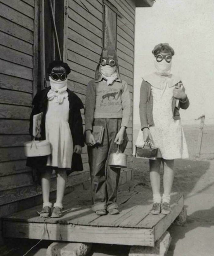 75 Things You Probably Remember From School That Kids Today Will Never Experience (New Pics) 75 Things You Probably Remember From School That Kids Today Will Never Experience (New Pics)