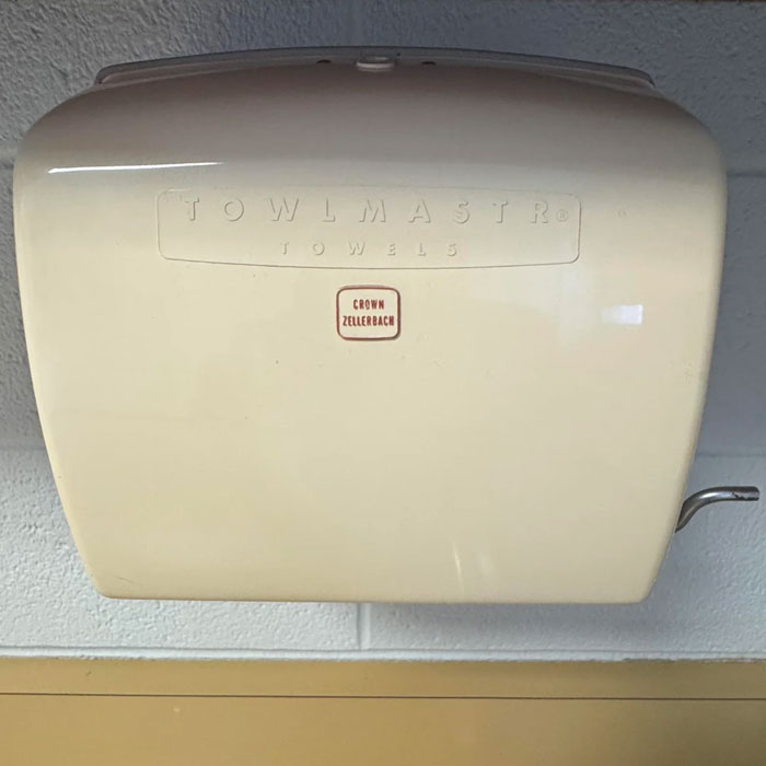 75 Things You Probably Remember From School That Kids Today Will Never Experience (New Pics) 75 Things You Probably Remember From School That Kids Today Will Never Experience (New Pics)