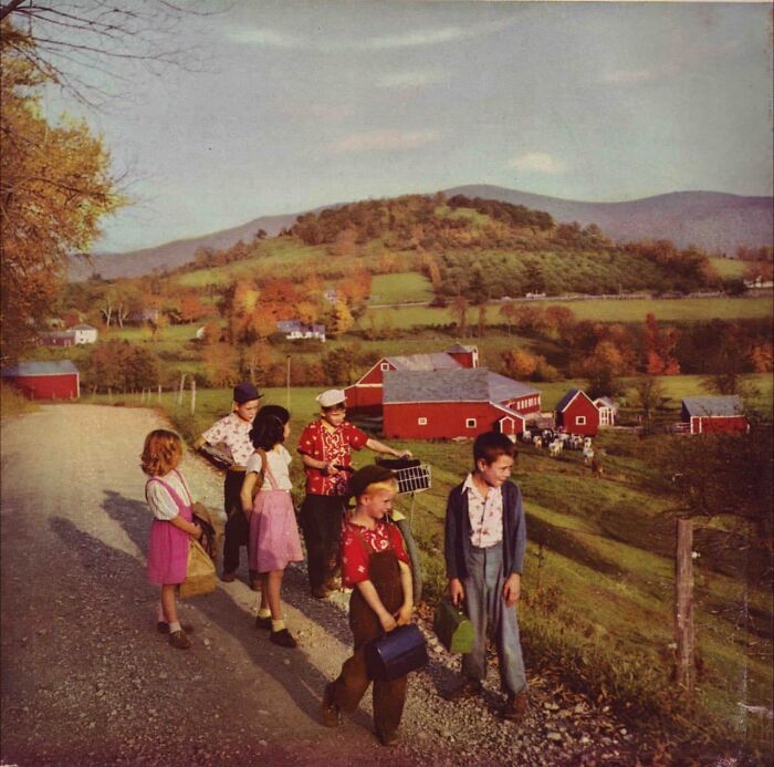 75 Things You Probably Remember From School That Kids Today Will Never Experience (New Pics) 75 Things You Probably Remember From School That Kids Today Will Never Experience (New Pics)