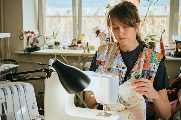 Woman Is On A Mission To Gift Her Family Hand-Made Quilts To Fulfill Her Petty Revenge Against MIL Woman Is On A Mission To Gift Her Family Hand-Made Quilts To Fulfill Her Petty Revenge Against MIL