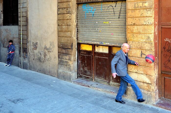 56 Of The Best Street Photos From The 2026 URBAN Photo Awards 56 Of The Best Street Photos From The 2026 URBAN Photo Awards