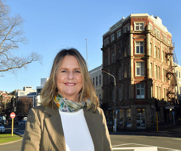Politician Caught In Awkward Scandal After Constituents Notice Her Background In Livestreamed Meeting Politician Caught In Awkward Scandal After Constituents Notice Her Background In Livestreamed Meeting