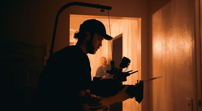“Think You’re A Hardcore Film Fan?”: Try Recognizing These 20 Movies From BTS Photos “Think You’re A Hardcore Film Fan?”: Try Recognizing These 20 Movies From BTS Photos