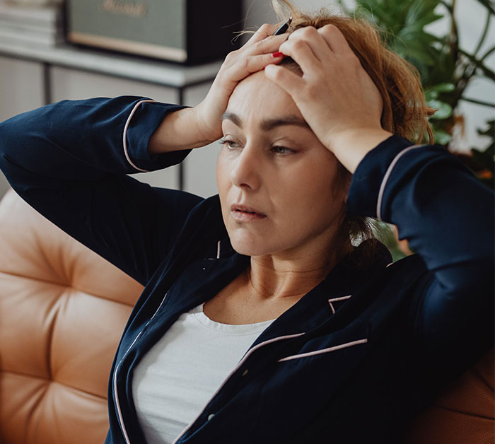 Woman Sparks Global Mystery With Claim She Gets Odd “Pulling Sensations” In Scalp Only After Showering At Home Woman Sparks Global Mystery With Claim She Gets Odd “Pulling Sensations” In Scalp Only After Showering At Home