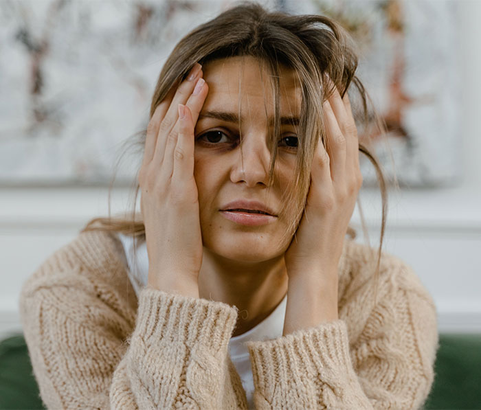 Woman Sparks Global Mystery With Claim She Gets Odd “Pulling Sensations” In Scalp Only After Showering At Home Woman Sparks Global Mystery With Claim She Gets Odd “Pulling Sensations” In Scalp Only After Showering At Home