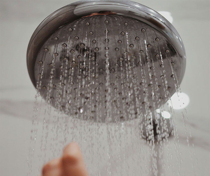 Woman Sparks Global Mystery With Claim She Gets Odd “Pulling Sensations” In Scalp Only After Showering At Home Woman Sparks Global Mystery With Claim She Gets Odd “Pulling Sensations” In Scalp Only After Showering At Home