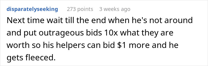Man Turns Charity Auction Into A Competition With Helpers Bidding For Him, Guest Beats His Strategy Man Turns Charity Auction Into A Competition With Helpers Bidding For Him, Guest Beats His Strategy
