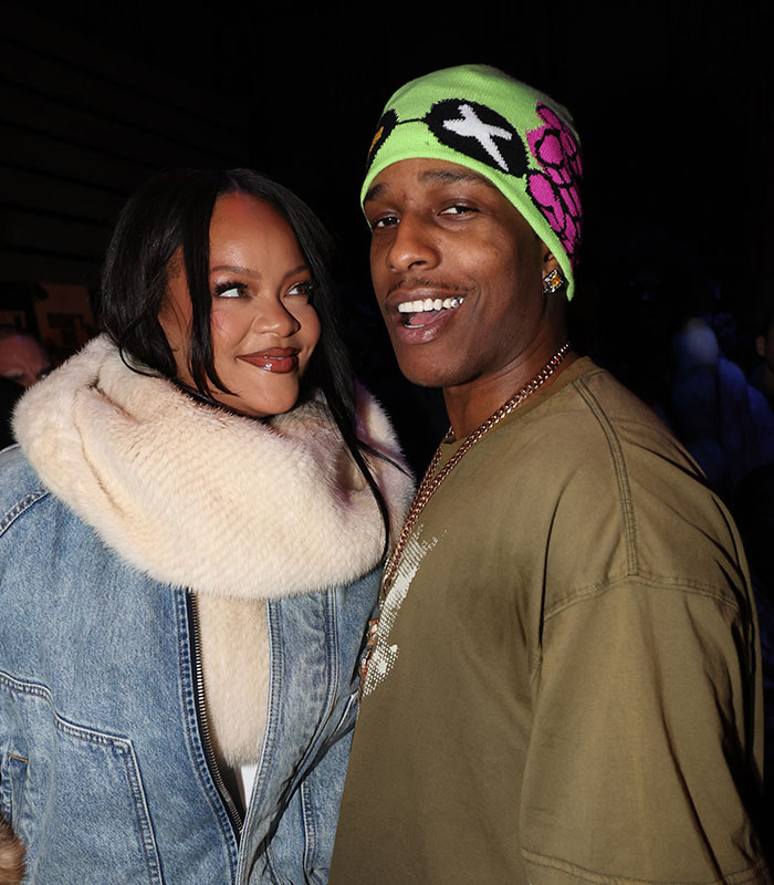 “Vulgar” Rihanna And A$AP Rocky Video Sparks Uproar Online After Making People “Extremely Uncomfortable” “Vulgar” Rihanna And A$AP Rocky Video Sparks Uproar Online After Making People “Extremely Uncomfortable”