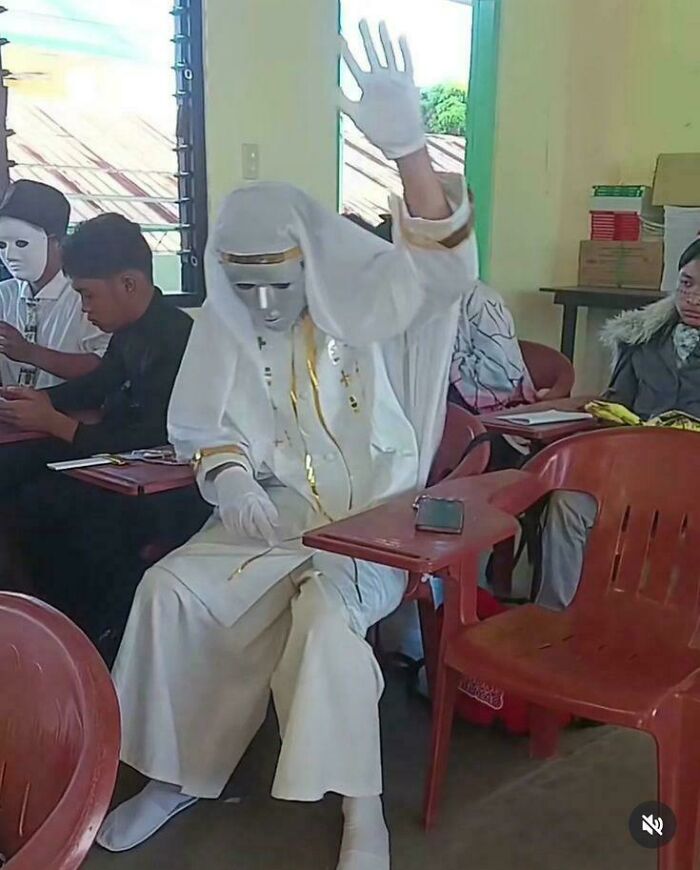 66 Photos Of Peculiar Things People Spotted In Real Life And Then Shared Online (New Pics) 66 Photos Of Peculiar Things People Spotted In Real Life And Then Shared Online (New Pics)