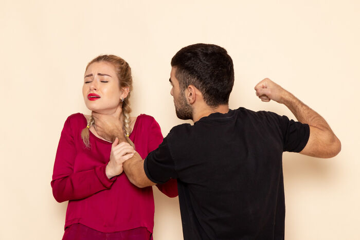 60 Psycho Moments From Partners That Made People Say: “Never Again” 60 Psycho Moments From Partners That Made People Say: “Never Again”