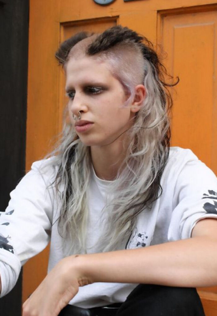 83 Hairstyles That Are Certainly Bold, Just Not For Any Of The Right Reasons 83 Hairstyles That Are Certainly Bold, Just Not For Any Of The Right Reasons