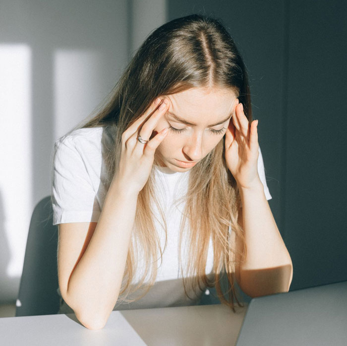 BF Leaves Out One Crucial Detail About His 10-Day Trip, GF Connects The Dots Herself