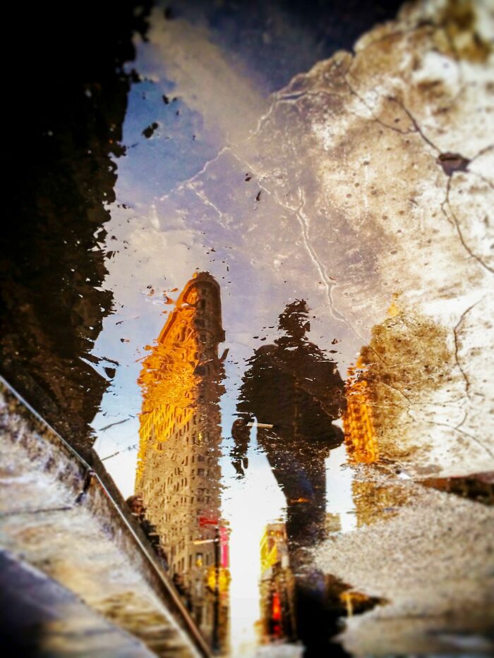 57 Photos From The Pure Street Photography Awards Capturing Life&rsquo;s Most Authentic Moments