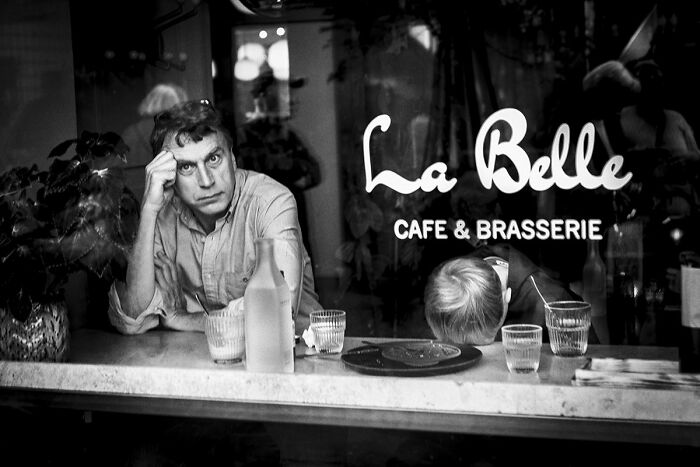 57 Photos From The Pure Street Photography Awards Capturing Life&rsquo;s Most Authentic Moments